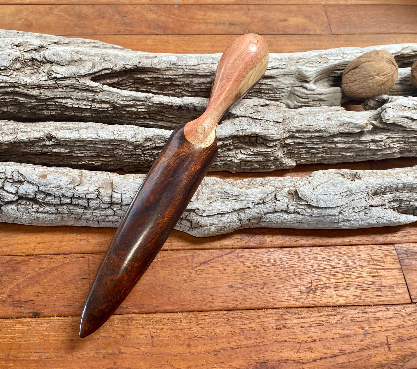 Ironwood Boot Dagger 1